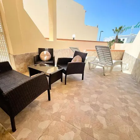 White Sensation דירה *